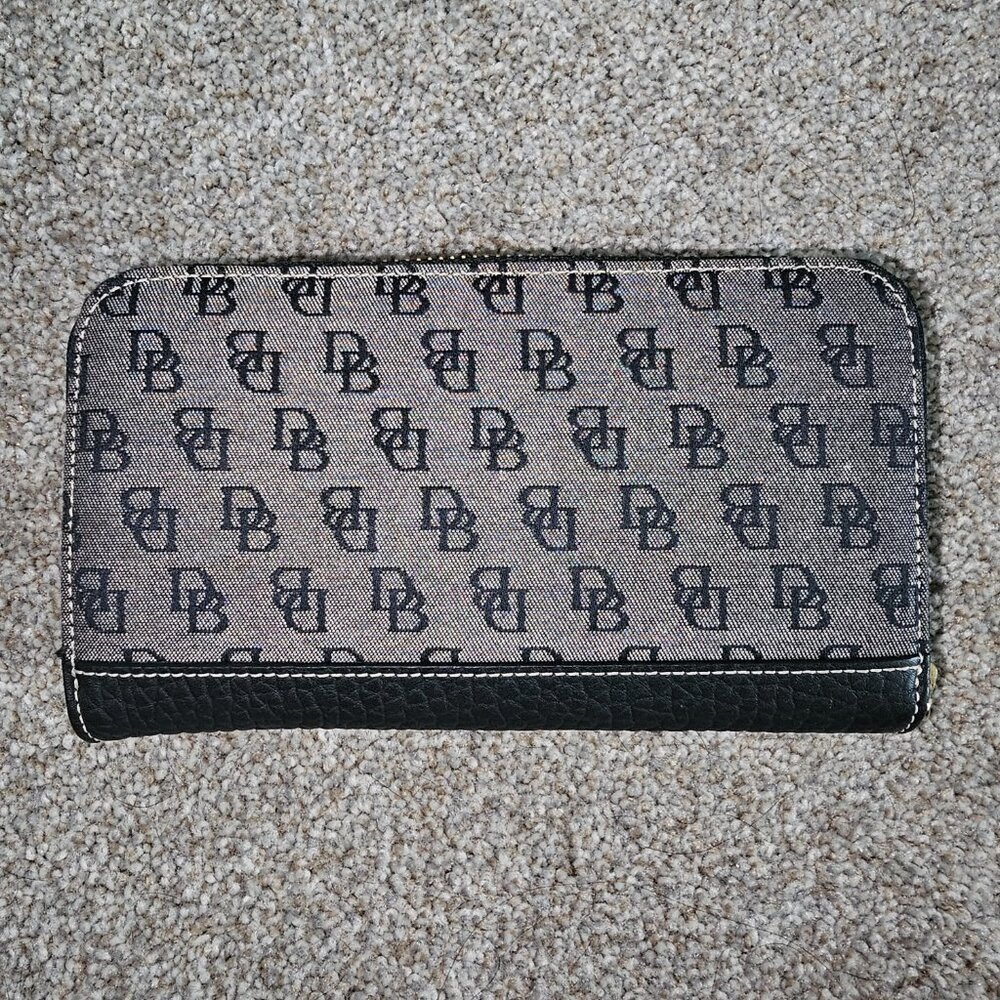 Dooney & Bourke Wallet - Picture 2 of 9